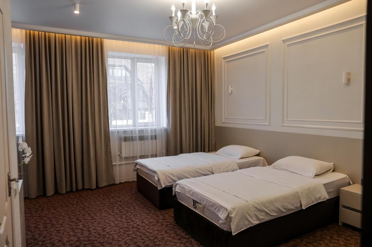 Grand Hotel Μπισκέκ Εξωτερικό φωτογραφία