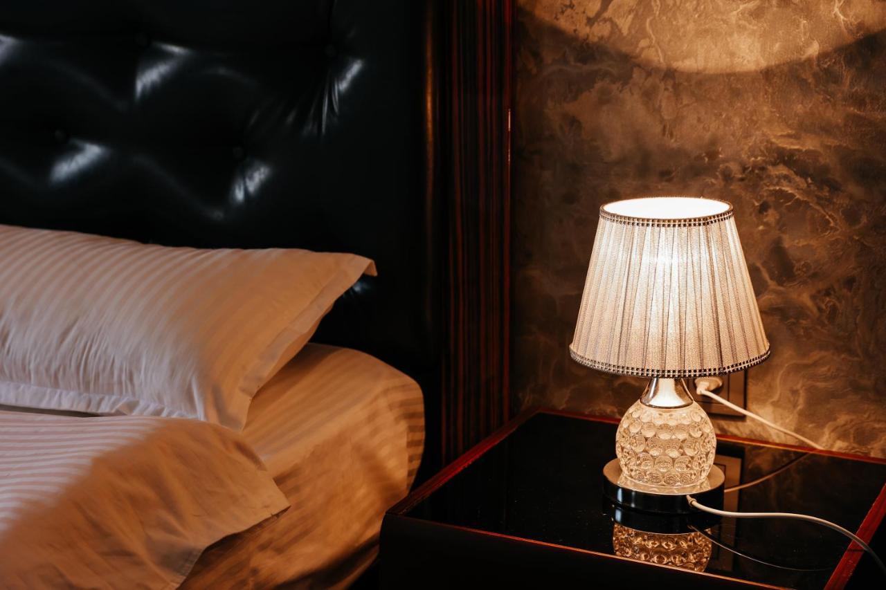 Grand Hotel Μπισκέκ Εξωτερικό φωτογραφία